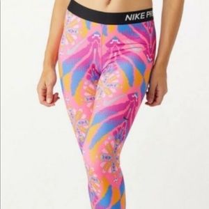 Nike pro tight fit leggings